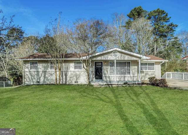 Property at 4385 Midway Rd, Douglasville, GA 30134, 3 beds, 1 bath