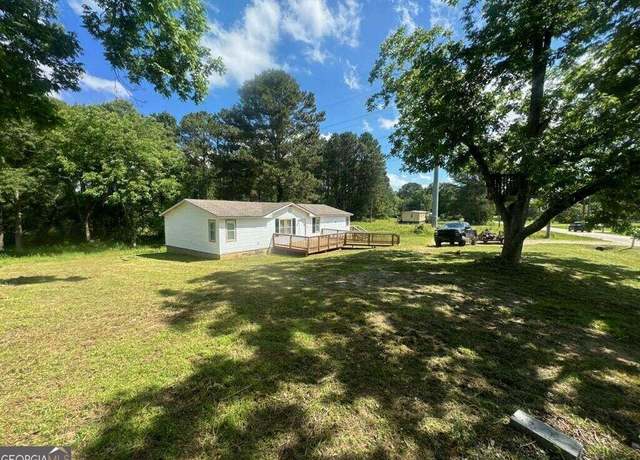 Property at 3600 Grady Smith Rd, Loganville, GA 30052, 3 beds, 2 baths
