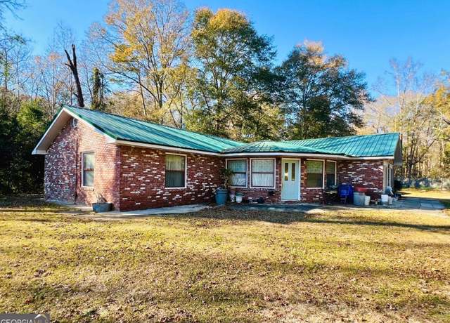 Property at 137 Oakdale Dr, Cusseta, GA 31805, 3 beds, 2 baths