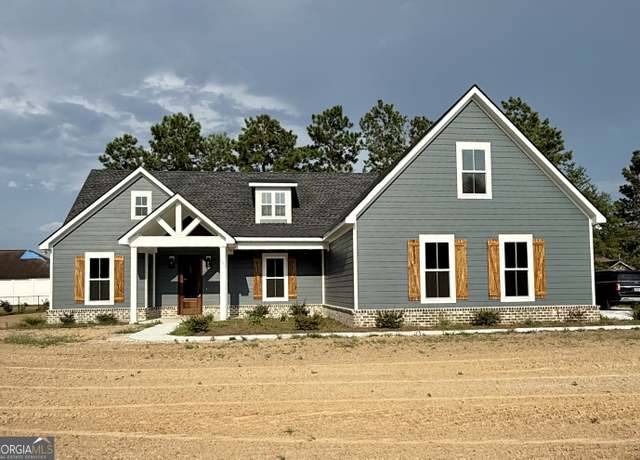 Property at 631 Saddle Cir, Waycross, GA 31503, 4 beds, 2.5 baths