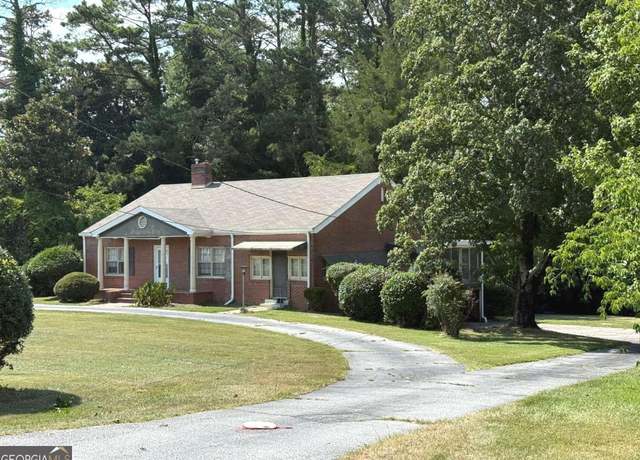 Property at 998 Highland Cir SE, Conyers, GA 30012, 3 beds, 2.5 baths