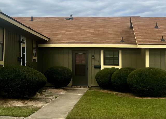 Property at 103 Stonehedge Dr, Warner Robins, GA 31088, 2 beds, 2 baths