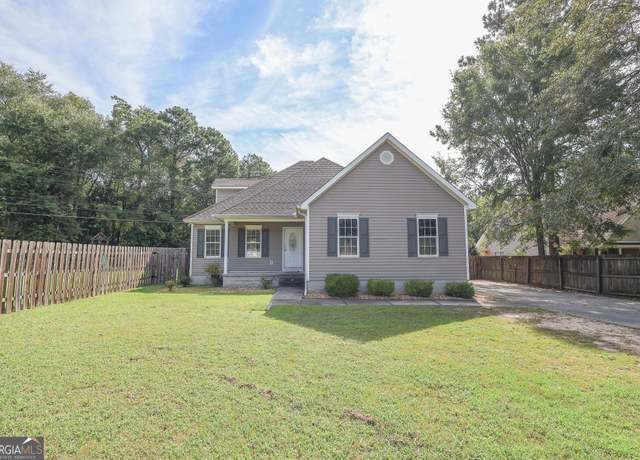 Property at 395 Chapman Rd, Macon, GA 31211, 4 beds, 3 baths
