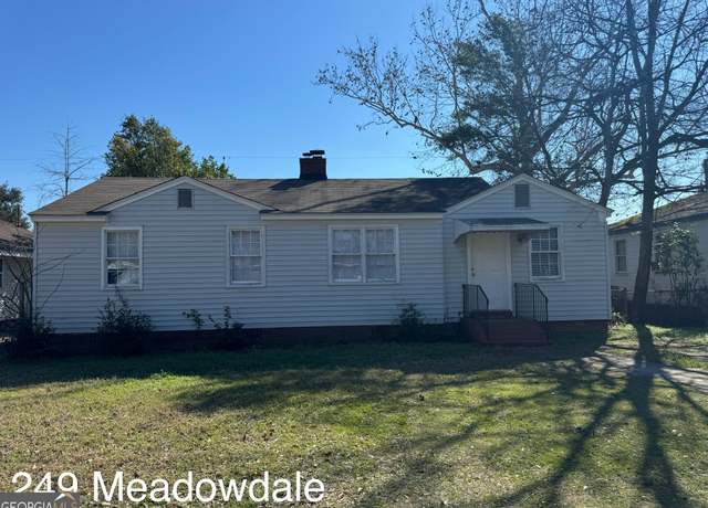 Property at 249 Meadowdale Dr, Warner Robins, GA 31088, 3 beds, 1 bath