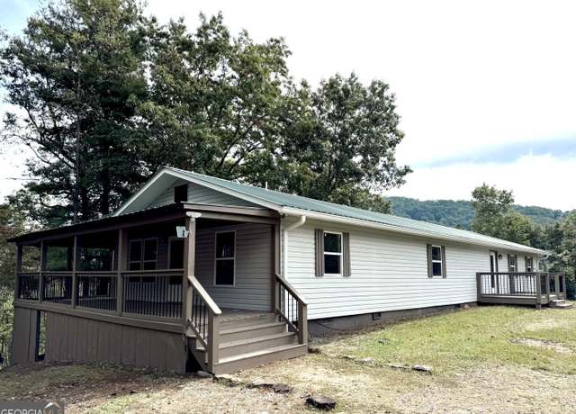 Property at 35 Chapel Cir, Hiawassee, GA 30546, 3 beds, 2 baths