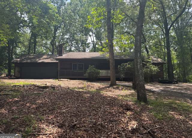 Property at 3411 Lake Ridge Pl, Gainesville, GA 30506, 3 beds, 2 baths