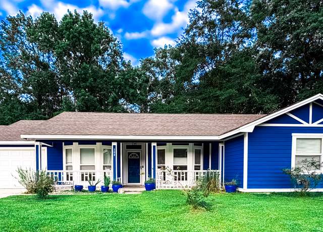 Property at 208 N Woodvalley Dr, Kingsland, GA 31548, 4 beds, 2 baths