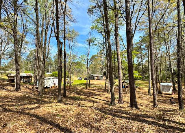 Property at 5035 Old West Point Rd, Lagrange, GA 30240, 4 beds, 2 baths