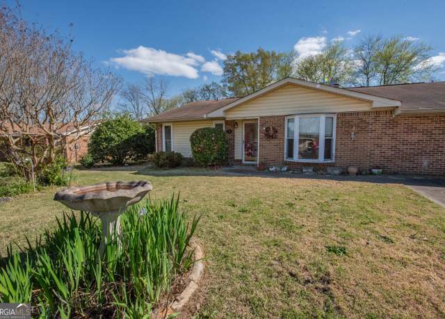 Property at 104 Fieldstone Rd, Warner Robins, GA 31093, 3 beds, 2 baths