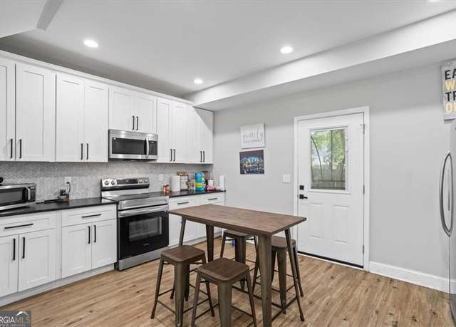 Property at 1174 Princess Ave SW, Atlanta, GA 30310, 3 beds, 3.5 baths