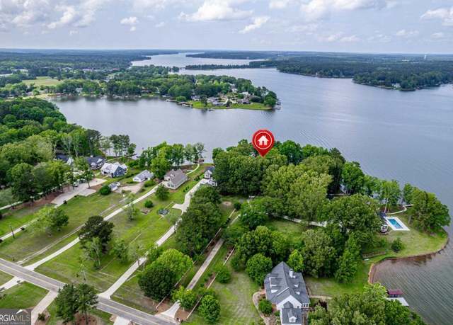 Property at 165 Lakeview Dr, Eatonton, GA 31024, 6 beds, 6.5 baths