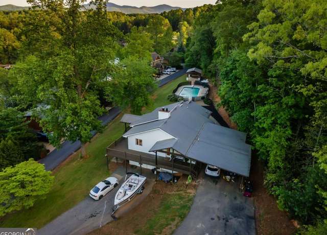 Property at 138 Mccombs Dr, Blairsville, GA 30512, 4 beds, 4 baths
