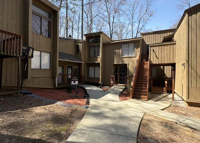 Property at 5894 Par Three Ct, Lithonia, GA 30038, 2 beds, 1.5 baths