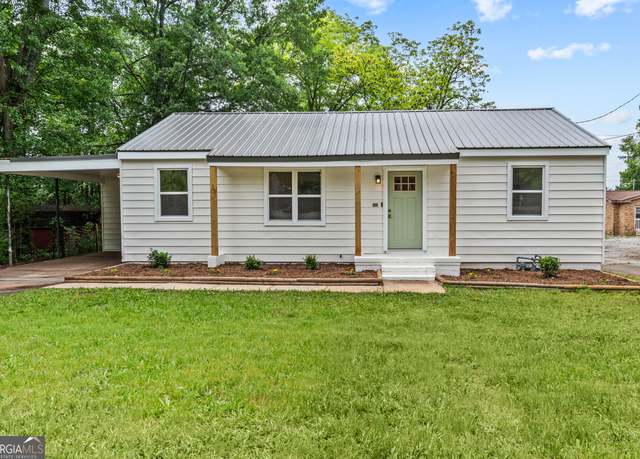 Property at 492 Clover St, Athens, GA 30606, 3 beds, 2 baths