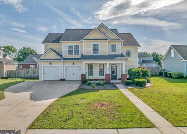 Property at 212 Raleigh Dr, Warner Robins, GA 31088, 3 beds, 2.5 baths