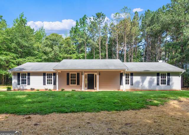 Property at 434 Barnes Rd, Jackson, GA 30233, 3 beds, 2 baths