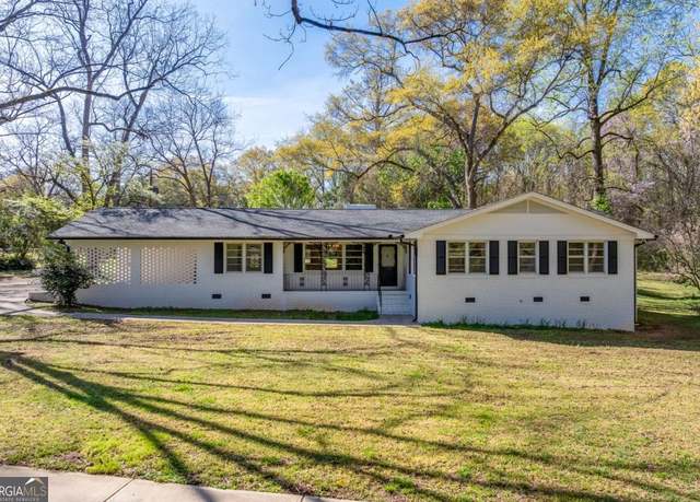 Property at 15 S Main St, Watkinsville, GA 30677, 3 beds, 3.5 baths
