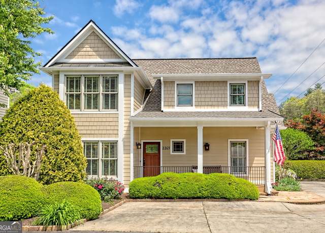 Property at 2265 Eastgate Dr, Hiawassee, GA 30546, 2 beds, 2.5 baths