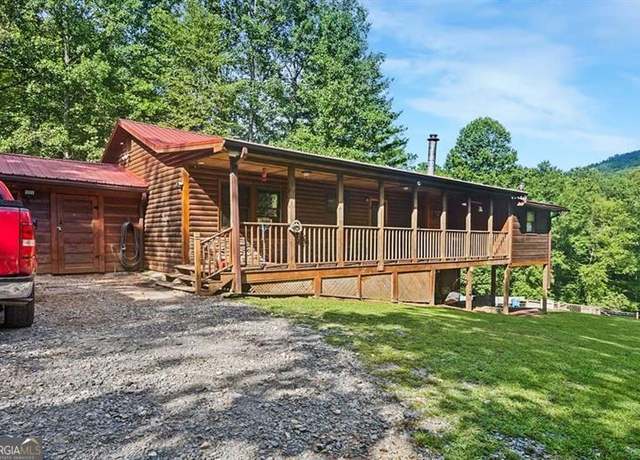 Property at 711 Arp Rd, Mineral Bluff, GA 30559, 5 beds, 2 baths