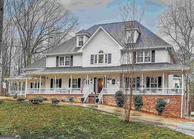 Property at 125 Sir Lancelot Ct, Fayetteville, GA 30214, 5 beds, 3.5 baths