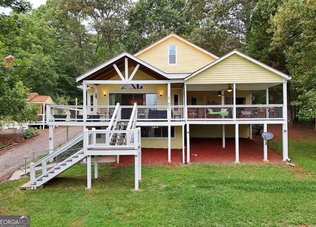 Property at 557 Hidden Pines Ct, Hiawassee, GA 30546, 4 beds, 3.5 baths