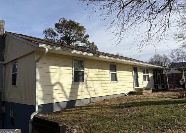 Property at 1314 Fernwood Dr, Lafayette, GA 30728, 2 beds, 2 baths