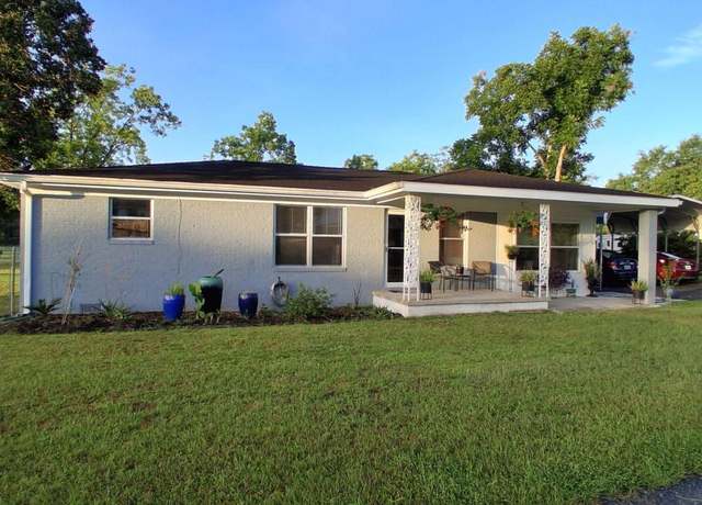 Property at 604 E Waring St, Waycross, GA 31501, 2 beds, 2 baths