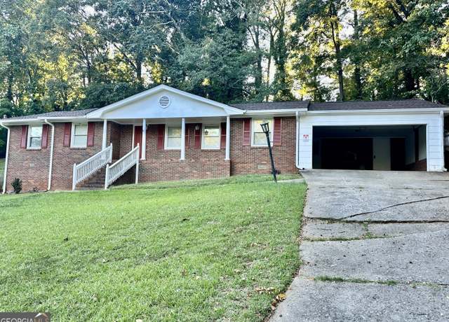 Property at 1196 Burbank Trl, Morrow, GA 30260, 3 beds, 2 baths