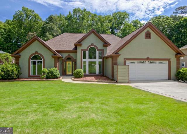 Property at 411 Baneberry Bnd, Peachtree City, GA 30269, 3 beds, 2 baths