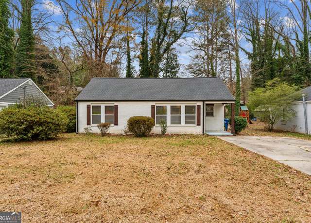 Property at 1872 Oakmont Dr NW, Atlanta, GA 30314, 4 beds, 3 baths