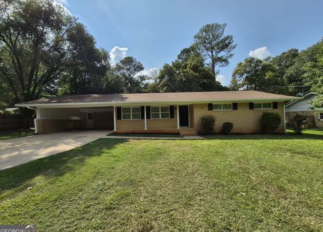 Property at 542 Cherokee Rdg, Athens, GA 30606, 3 beds, 2 baths