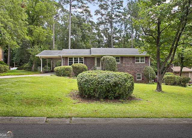 Property at 2371 Mafiel Dr, Macon, GA 31211, 3 beds, 2 baths