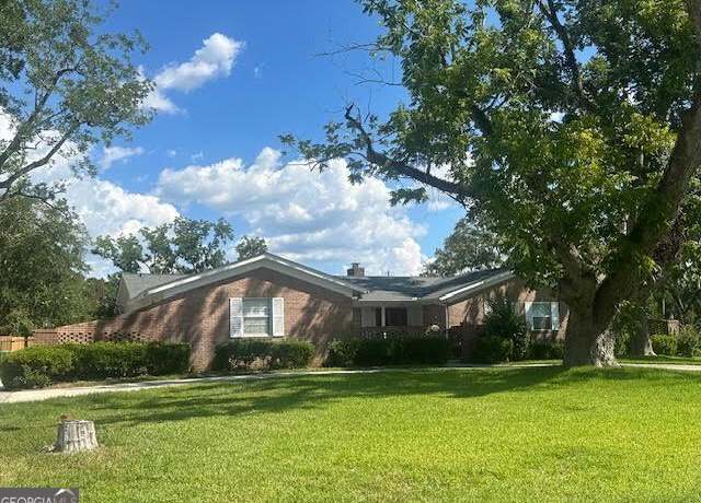Property at 2517 Rolling Rd, Valdosta, GA 31601, 3 beds, 2.5 baths