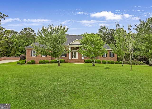 Property at 16 Hamil Dr, Macon, GA 31220, 7 beds, 4.5 baths