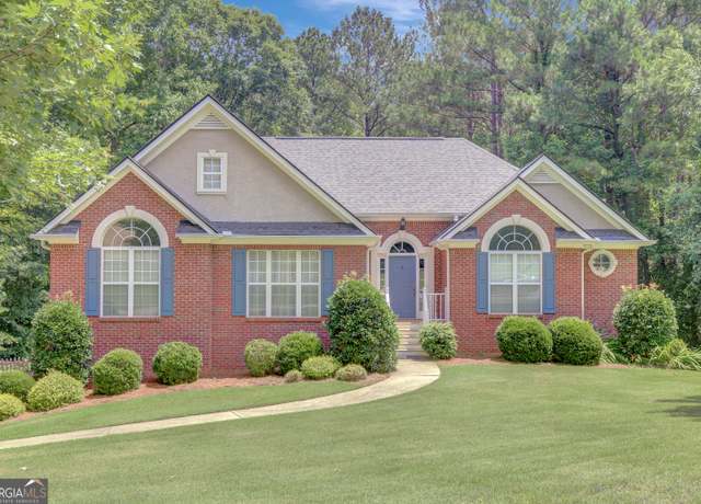 Property at 140 Rockglen Ct, Fayetteville, GA 30215, 4 beds, 3 baths
