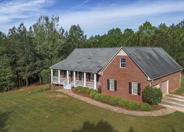 Property at 710 Moriah Church Rd, Colbert, GA 30628, 3 beds, 2 baths