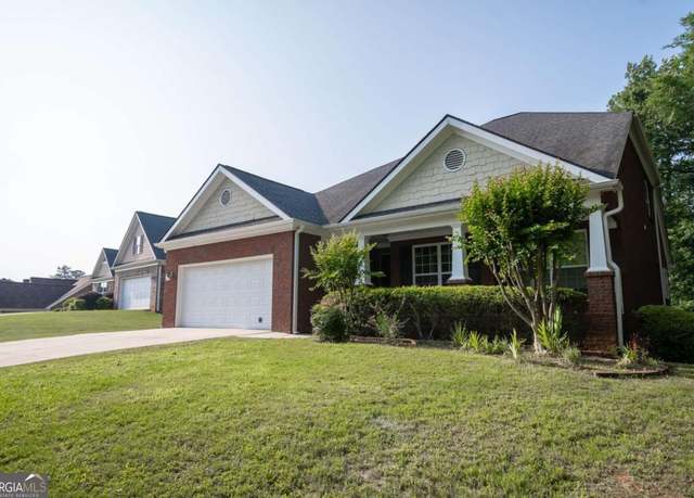 Property at 351 Hampton Park Dr, Athens, GA 30606, 4 beds, 3 baths