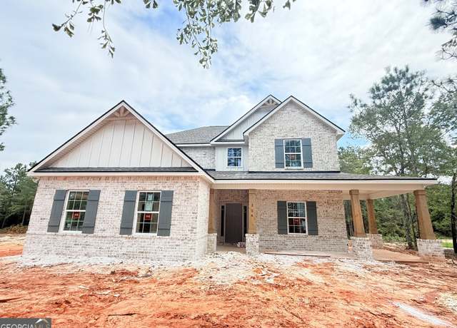 Property at 304 Air View Dr, Warner Robins, GA 31088, 4 beds, 3.5 baths