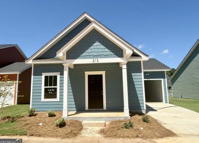 Property at 213 Lenox Cir, Lagrange, GA 30241, 3 beds, 2 baths