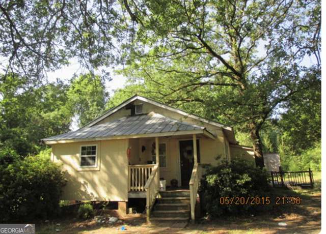 Property at 3917 Jeffersonville Rd, Macon, GA 31217, 4 beds, 1 bath