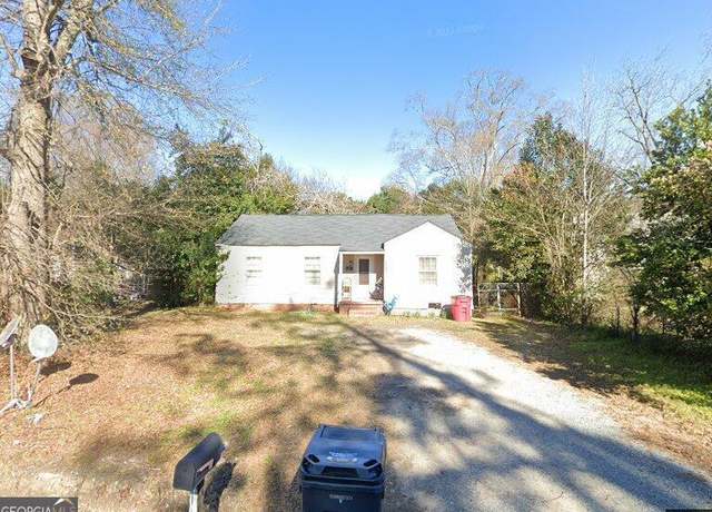 Property at 1237 Dewey St, Macon, GA 31206, 3 beds, 1 bath