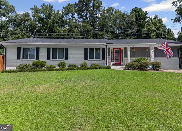 Property at 15 Christian Dr, Newnan, GA 30263, 4 beds, 2 baths
