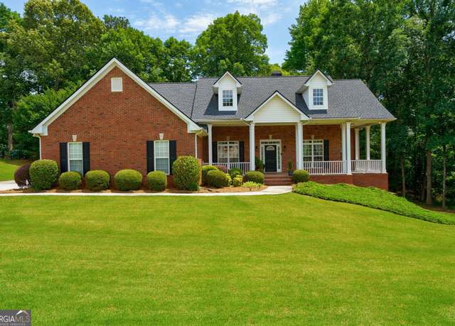 Property at 1621 White Oak Cv, Loganville, GA 30052, 4 beds, 4 baths