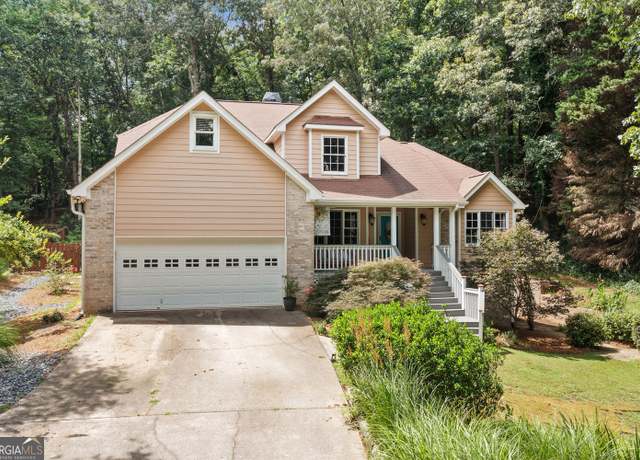 Property at 3000 Chamonix Dr, Cumming, GA 30041, 4 beds, 2.5 baths