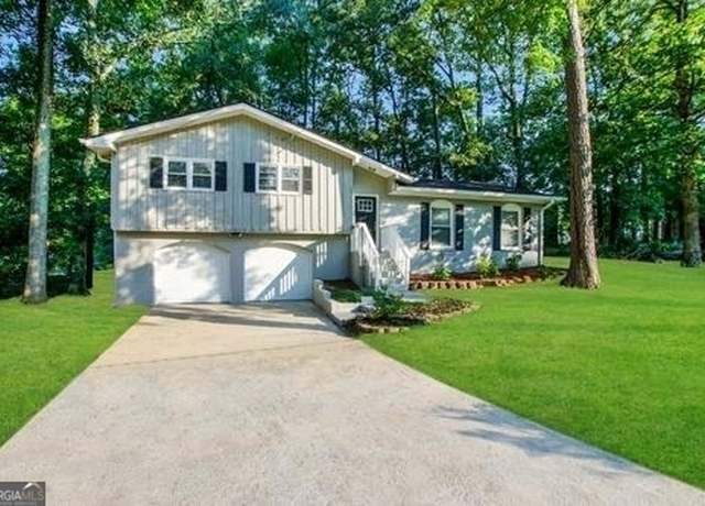Property at 120 Gran De, Atlanta, GA 30349, 5 beds, 2 baths