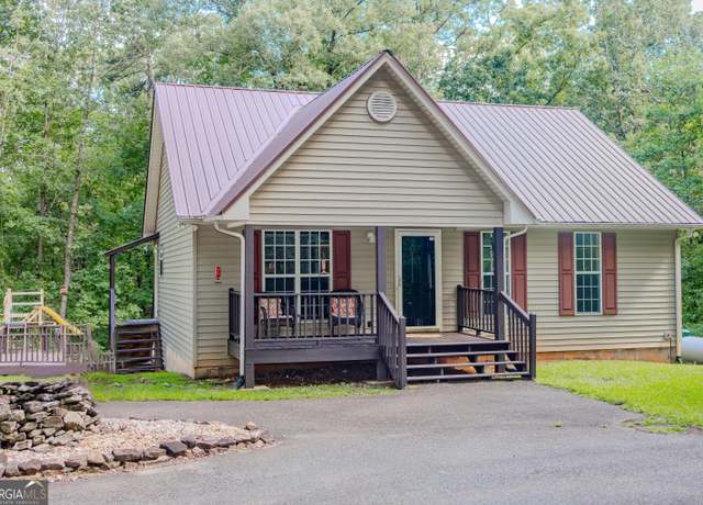 Property at 105 Holcomb Rd, Dawsonville, GA 30534, 3 beds, 3 baths