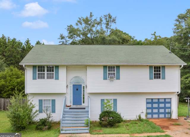 Property at 140 Joshua St, Palmetto, GA 30268, 6 beds, 3 baths