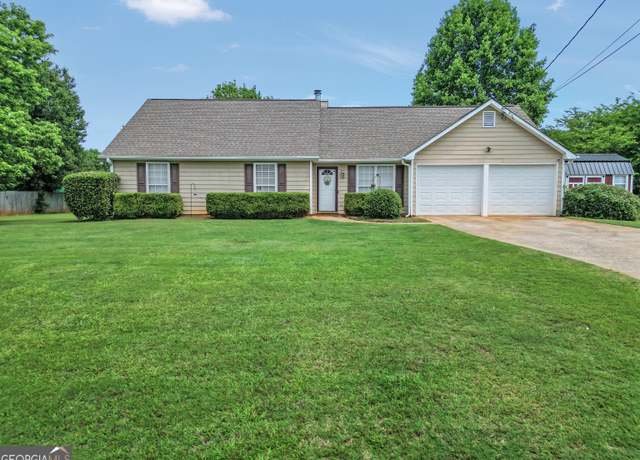 Property at 130 Belmont Trl, Covington, GA 30016, 3 beds, 2 baths