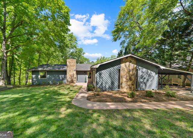Property at 228 Pine Knoll Ln, Eatonton, GA 31024, 3 beds, 2.5 baths
