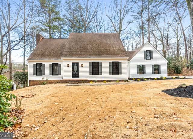 Property at 671 Ginger Cake Rd, Fayetteville, GA 30214, 5 beds, 3 baths